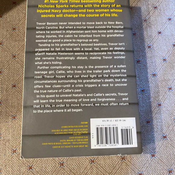 🔥📖Books 4/$10🔥 - Picture 2 of 4